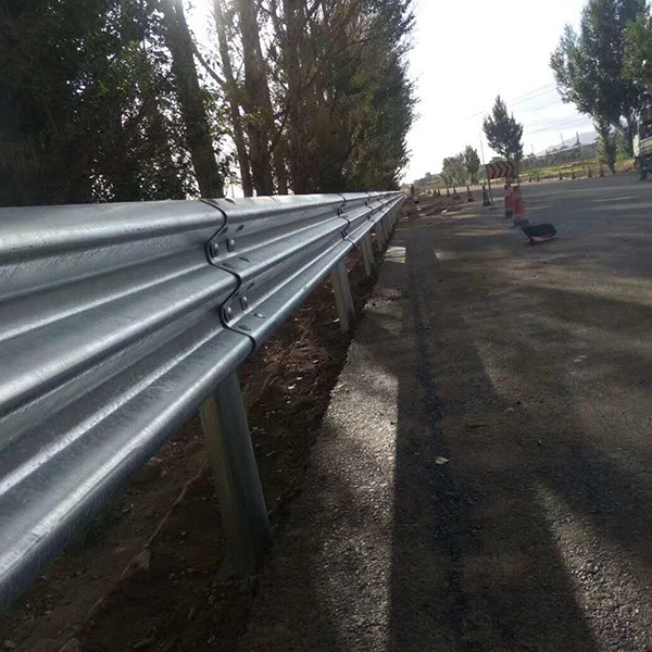 镀锌护栏板
